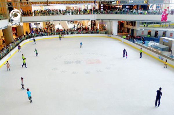 好的滑冰場設計.jpg