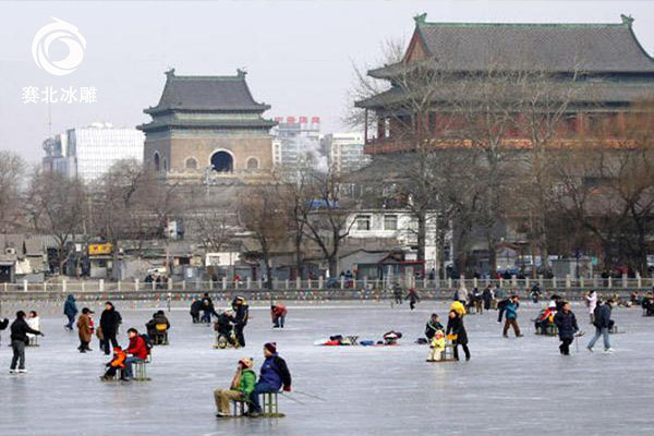 滑冰場.jpeg 滑冰場.jpeg