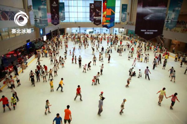 滑冰場設(shè)計(jì).jpg 滑冰場設(shè)計(jì).jpg