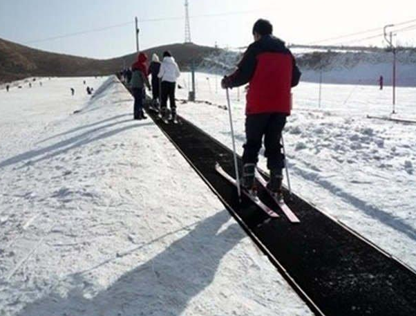 滑雪場(chǎng) 滑雪場(chǎng)