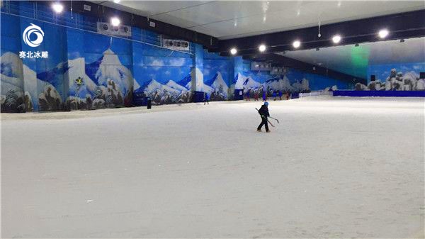 滑雪場(chǎng) 滑雪場(chǎng)