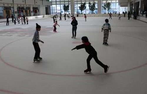 真滑冰場(chǎng) 真滑冰場(chǎng)