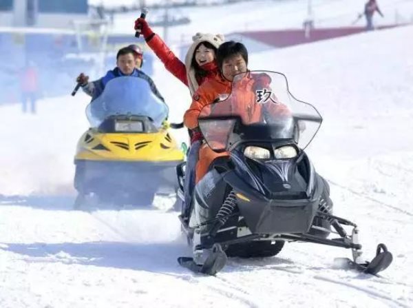 石家莊冰雪樂(lè)園 石家莊冰雪樂(lè)園